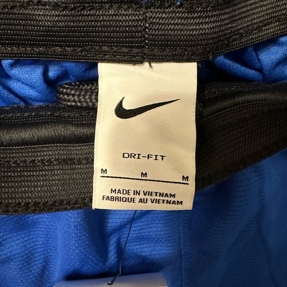 Nike Shorts - Picture 3 of 4